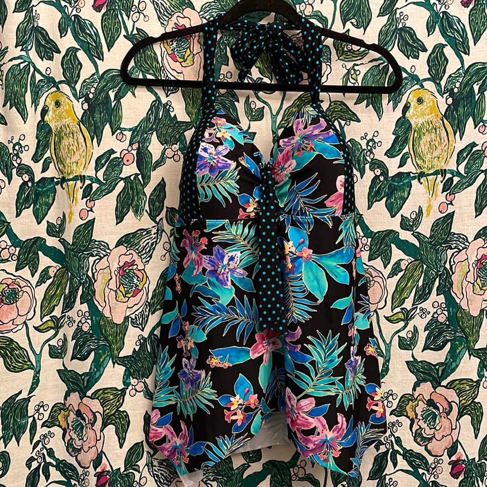NWT Swimsuits For All Halter Tankini Swim Top